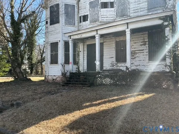 $129,850 | 640 West Washington Street, Petersburg, VA 23803