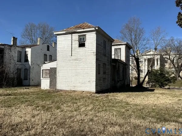 $129,850 | 640 West Washington Street, Petersburg, VA 23803