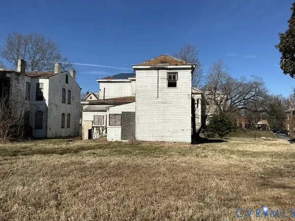 $129,850 | 640 West Washington Street, Petersburg, VA 23803