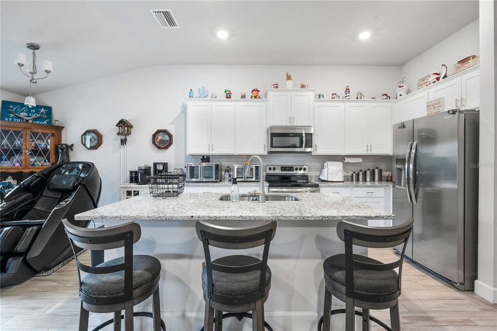 13019 Ogden Glade Road Dade City, FL 33525 - Photo 10 of 33