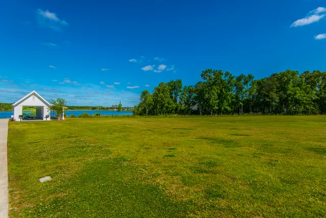 $500,000 | 575 Pendleton Drive, Moncks Corner, SC 29461