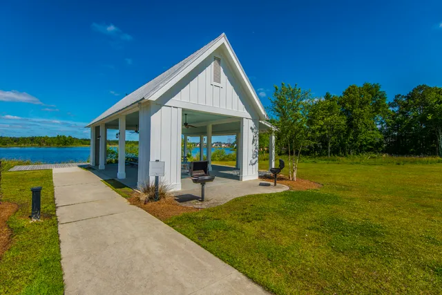 $500,000 | 575 Pendleton Drive, Moncks Corner, SC 29461