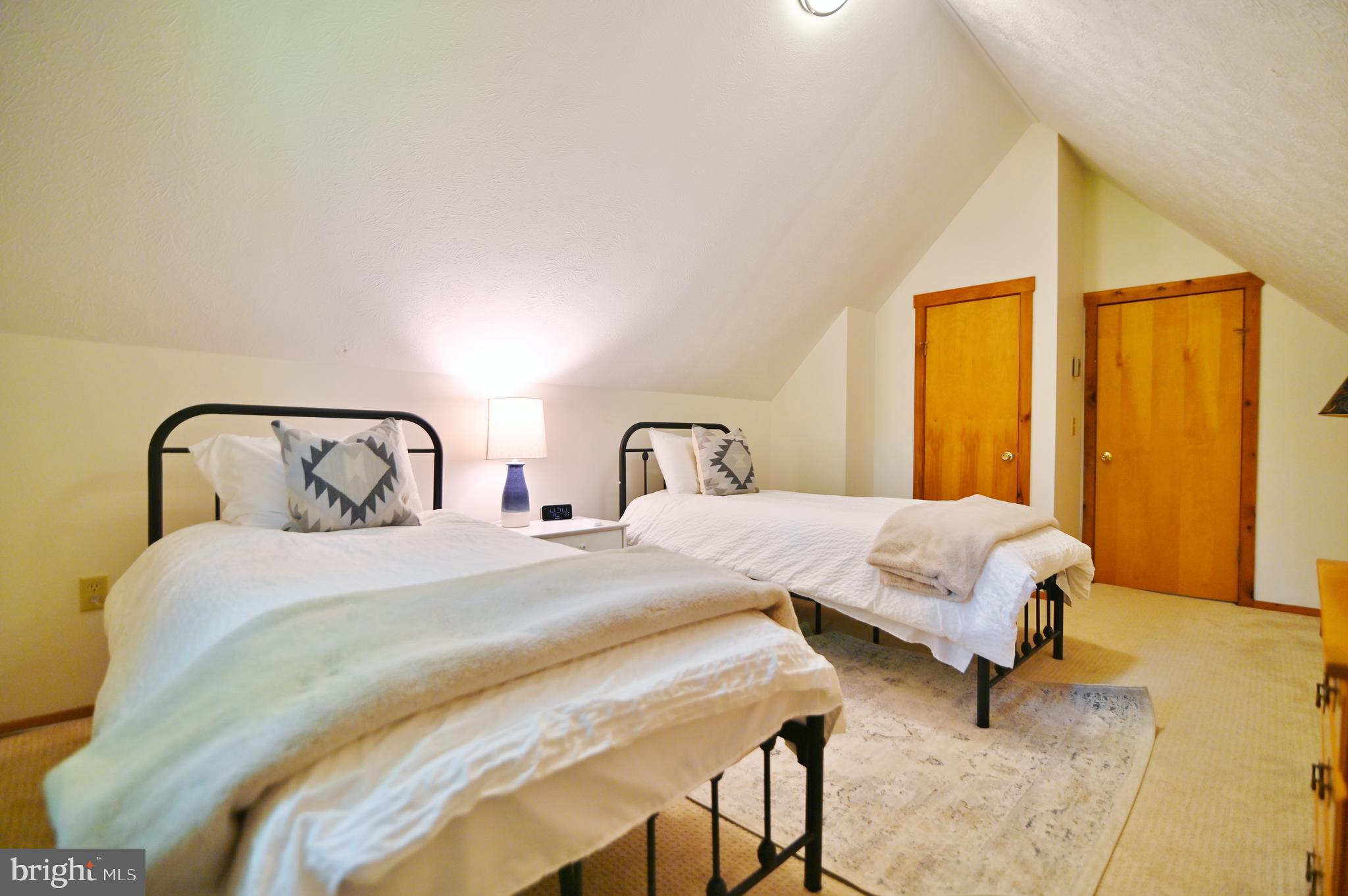 55 Morrie Drive Basye, VA 22810 - Photo 28 of 44 Upper level bedroom 2