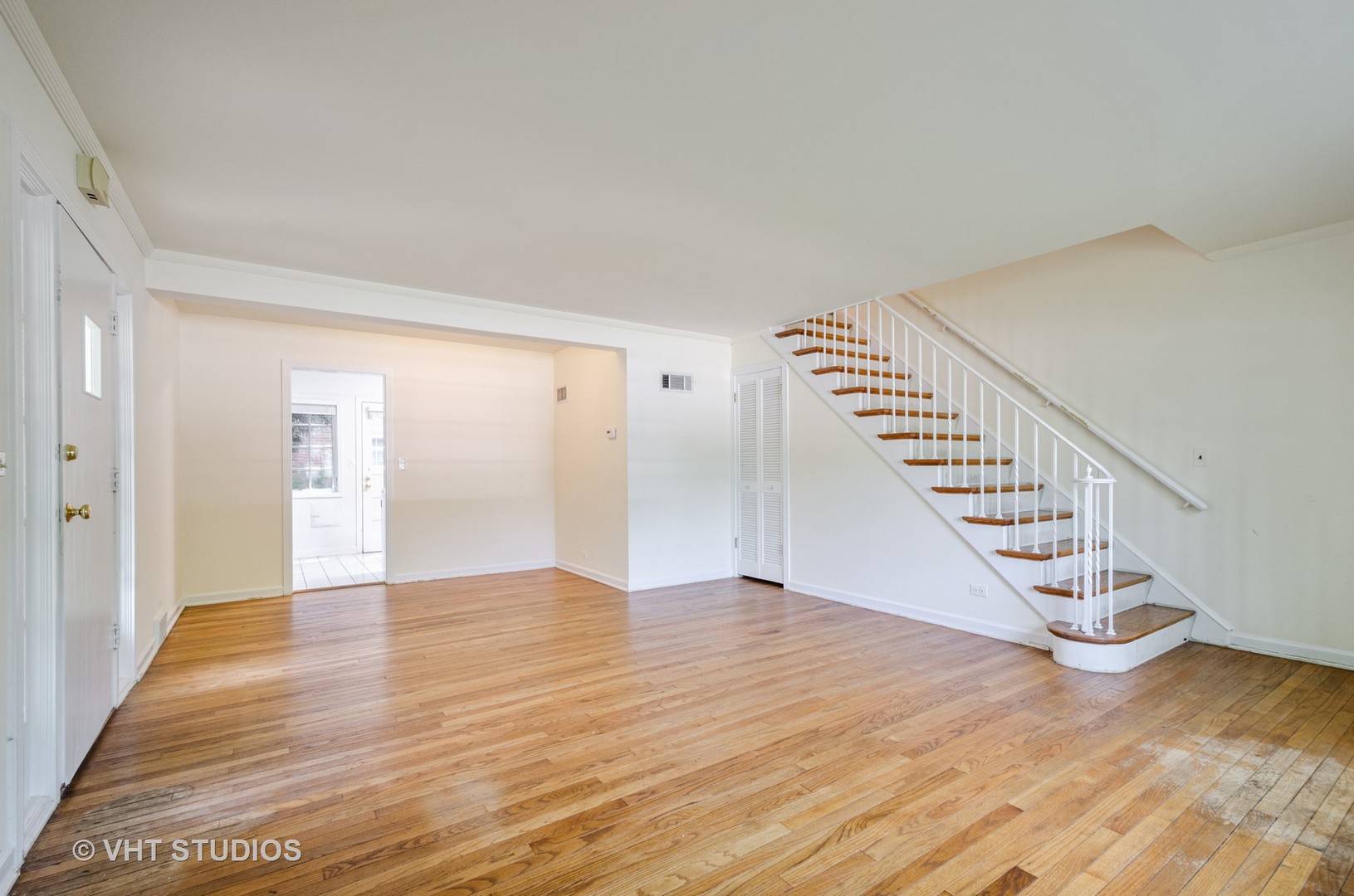 90 Warwick Road Winnetka, IL 60093 - Photo 11 of 12