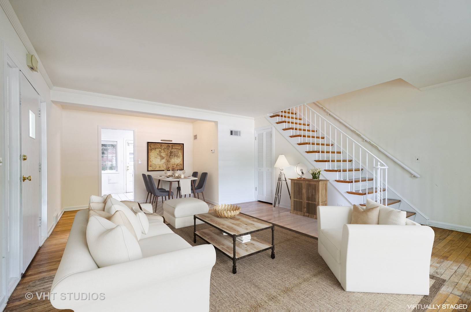 90 Warwick Road Winnetka, IL 60093 - Photo 3 of 12