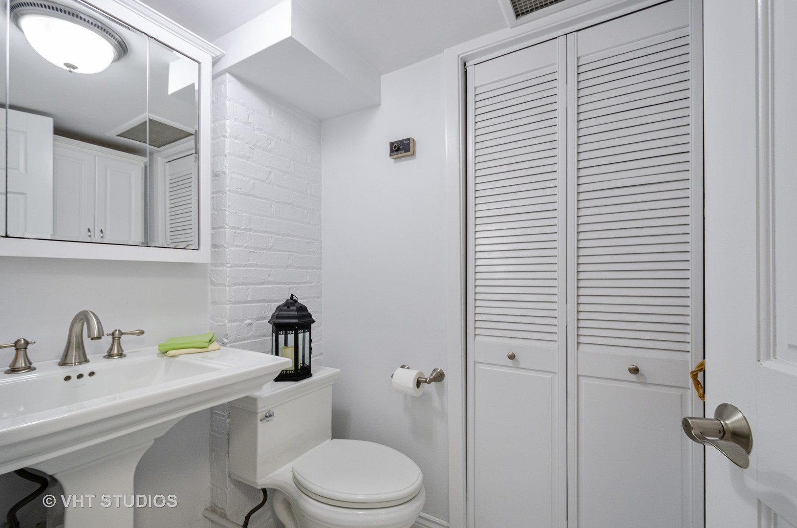 90 Warwick Road Winnetka, IL 60093 - Photo 6 of 12