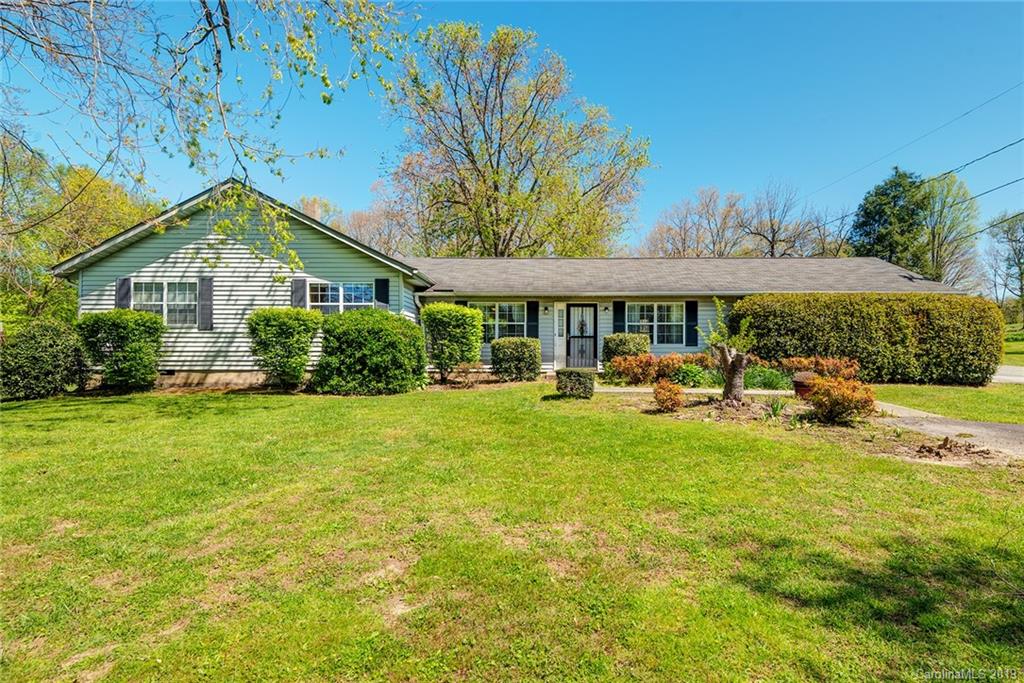 519 Dana Road Hendersonville, NC 28792 - Photo 1 of 25 Gallery Image 1