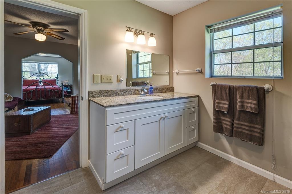 519 Dana Road Hendersonville, NC 28792 - Photo 16 of 25 Gallery Image 16