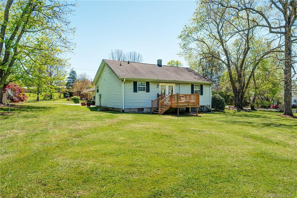 519 Dana Road Hendersonville, NC 28792 - Photo 24 of 25 Gallery Image 24