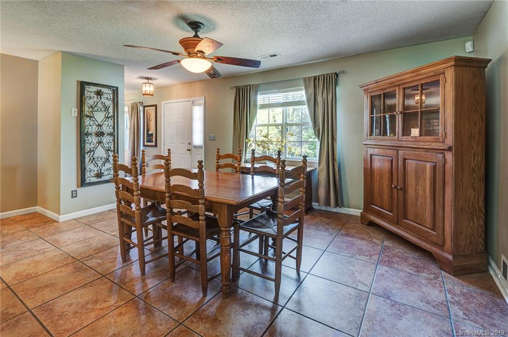 519 Dana Road Hendersonville, NC 28792 - Photo 6 of 25 Gallery Image 6