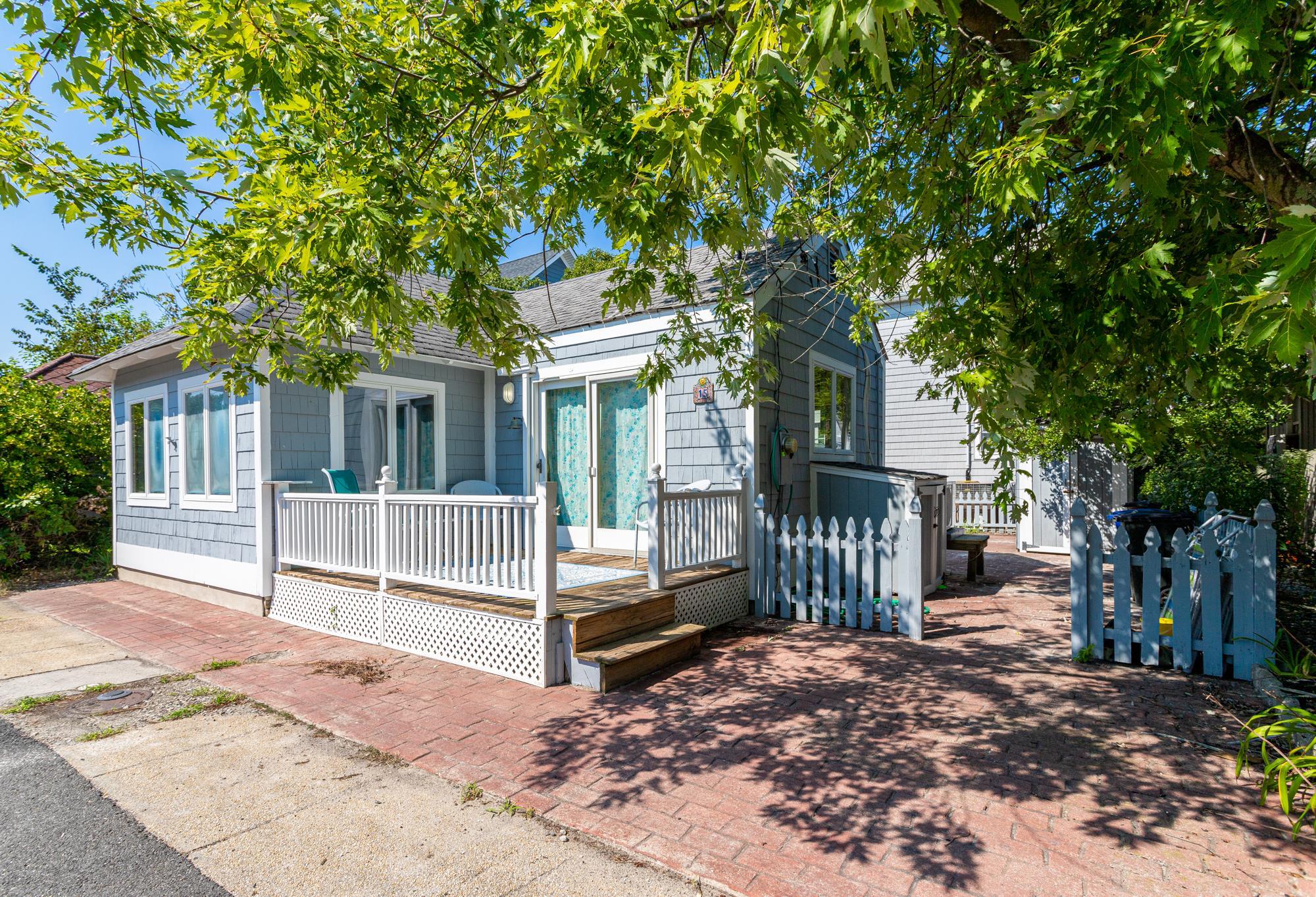 15 Stone Court Stone Harbor, NJ 08247 - Photo 1 of 14