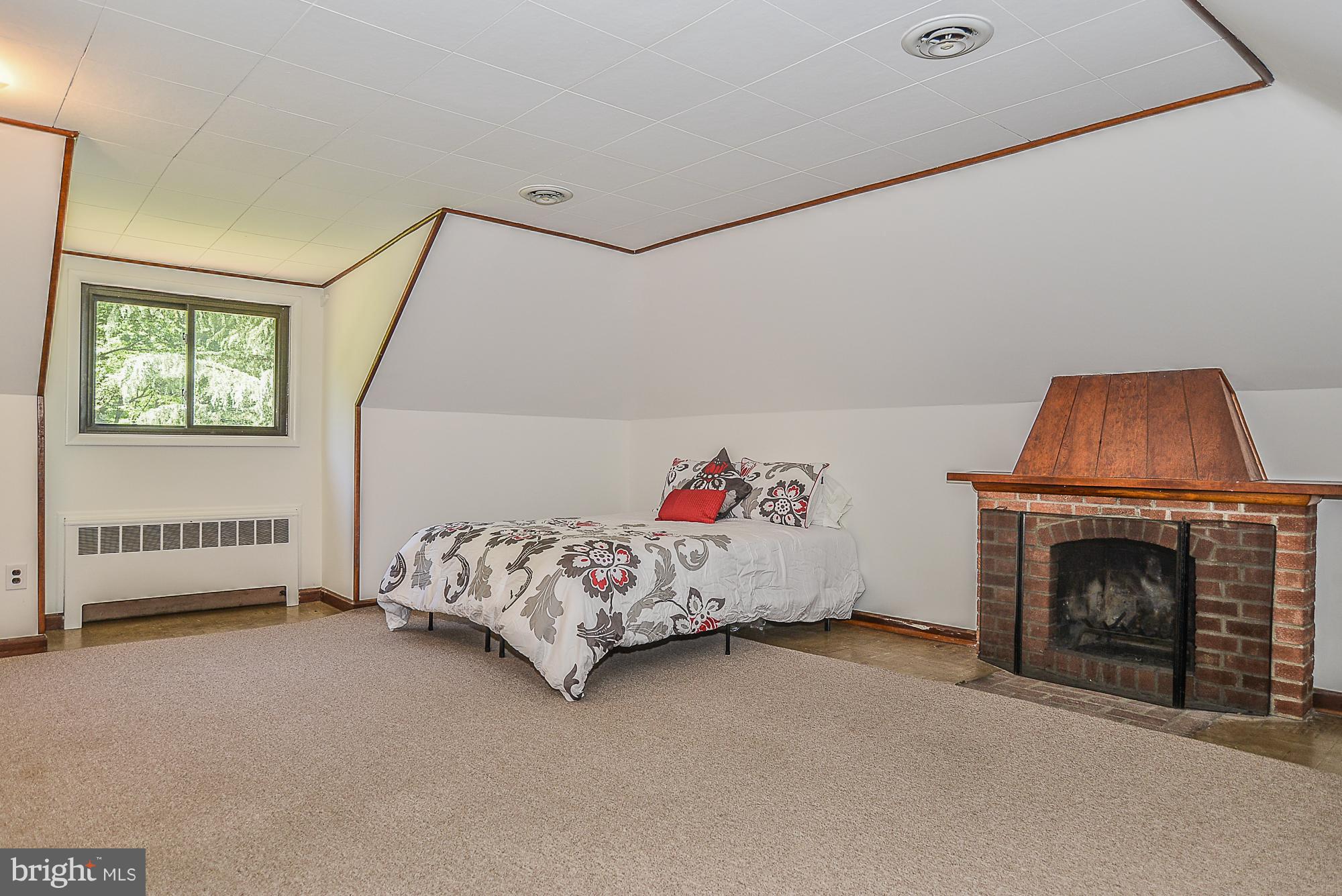 9326 Campbell Road Vienna, VA 22182 - Photo 8 of 25 Bedroom