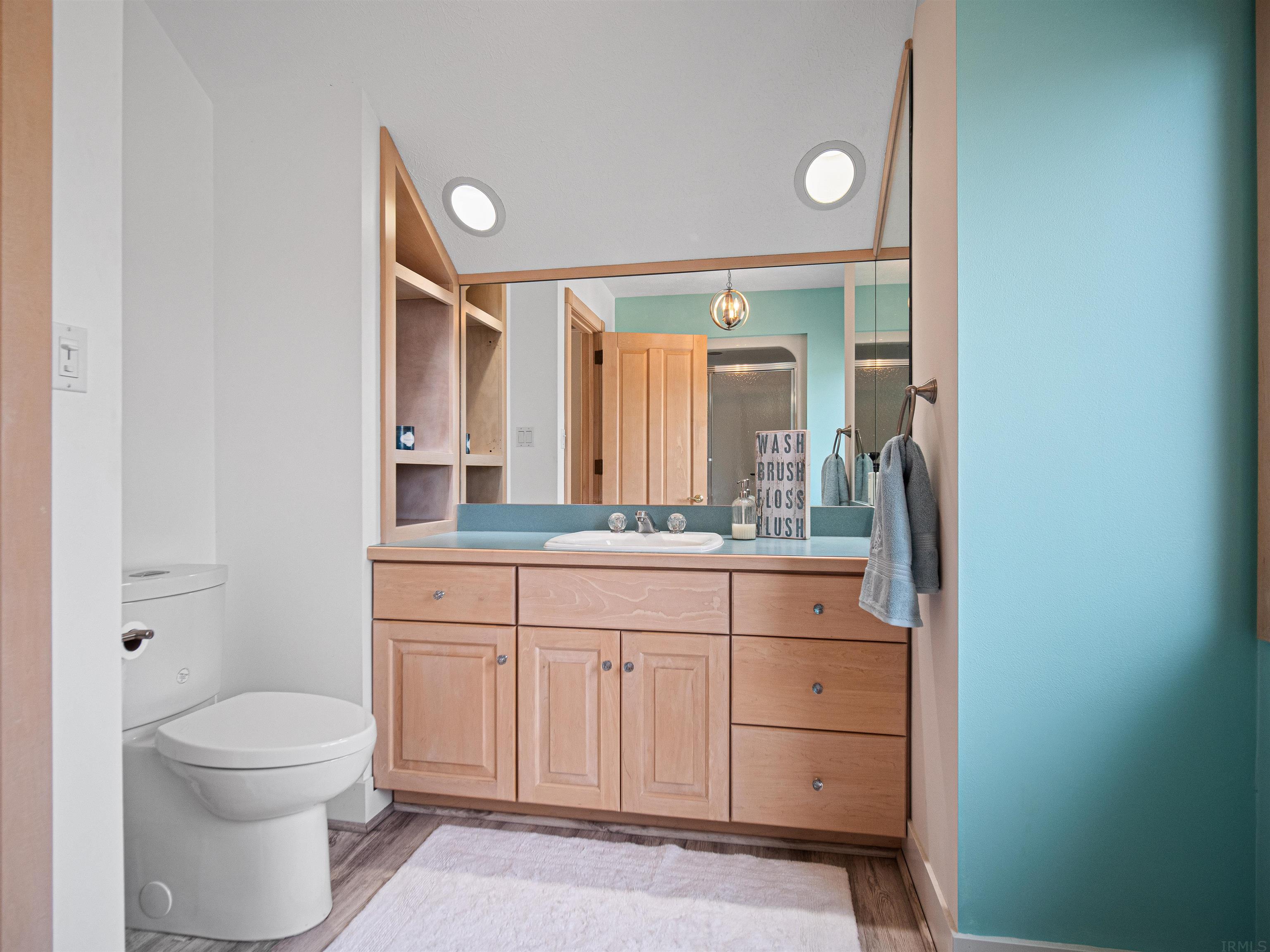 8055 East North Road Syracuse, IN 46567 - Photo 24 of 36 Gallery Image 24