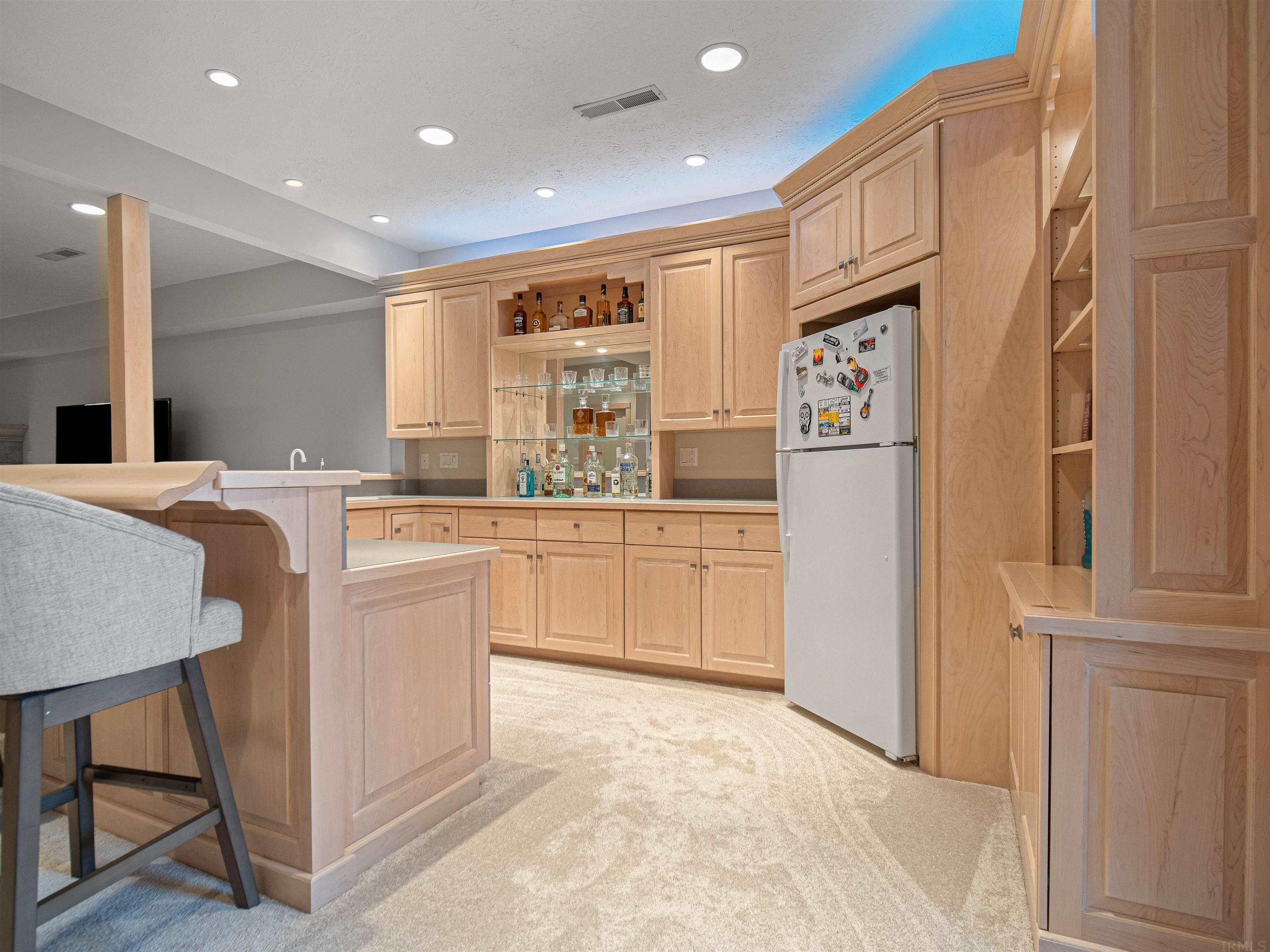8055 East North Road Syracuse, IN 46567 - Photo 30 of 36 Gallery Image 30