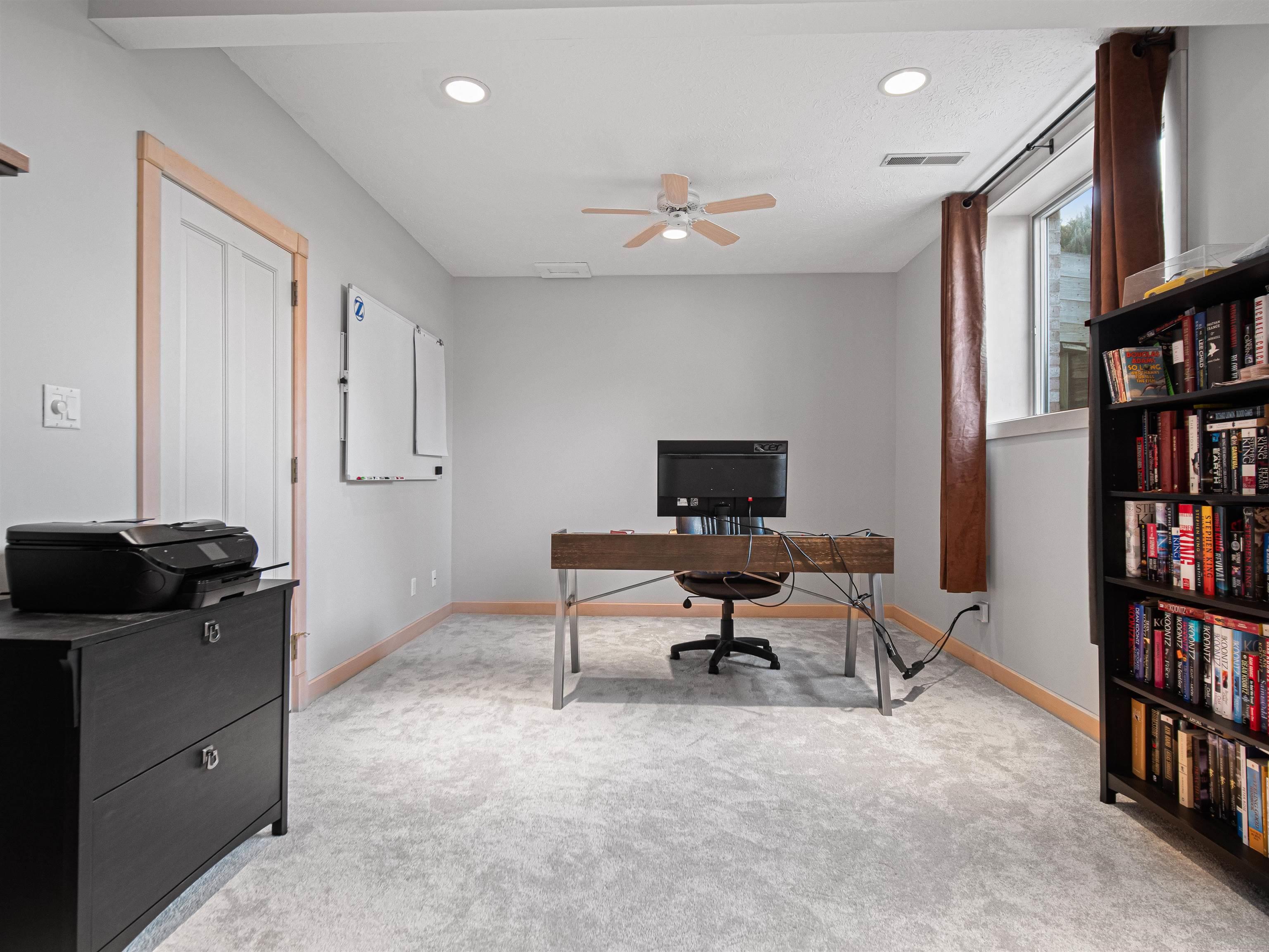 8055 East North Road Syracuse, IN 46567 - Photo 31 of 36 Gallery Image 31