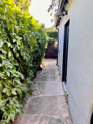 $2,950 | 825 West Pedregosa Street, Unit ADU, Santa Barbara, CA 93101