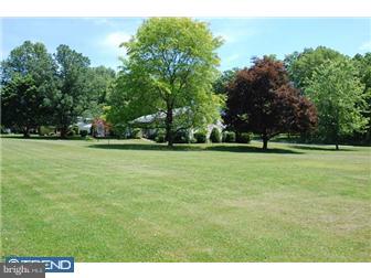 1587 County Line Road Bechtelsville, PA 19505 - Photo 7 of 8 Gallery Image 7
