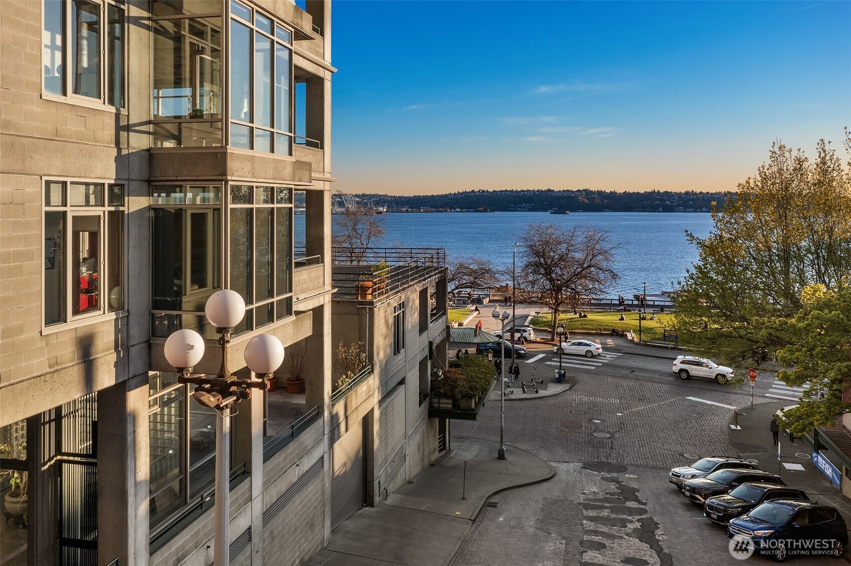87 Virginia Street, Unit 8 Seattle, WA 98101 - Photo 28 of 34 a view of a room with gym equipment