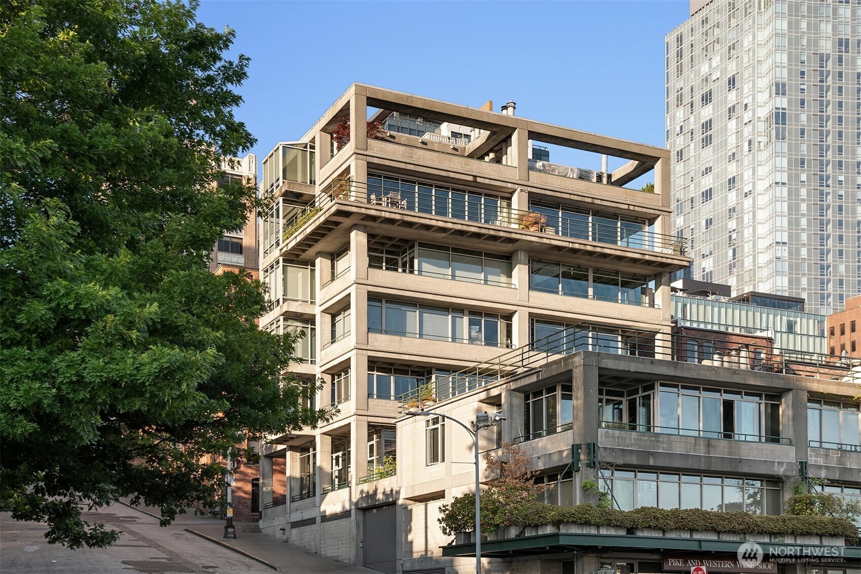 87 Virginia Street, Unit 8 Seattle, WA 98101 - Photo 29 of 34 a front view of a building
