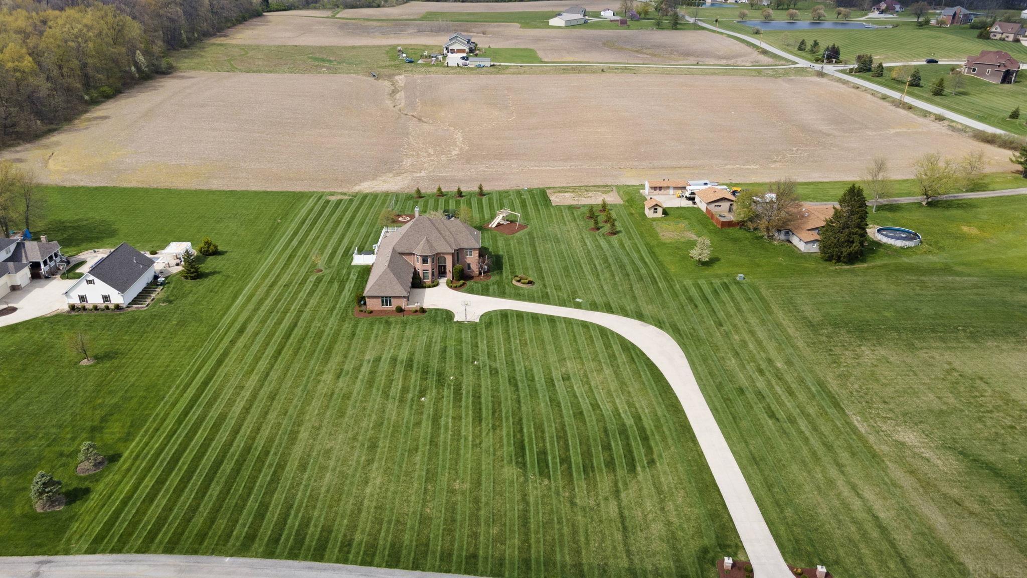 14235 Pulver Road Fort Wayne, IN 46845 - Photo 4 of 36