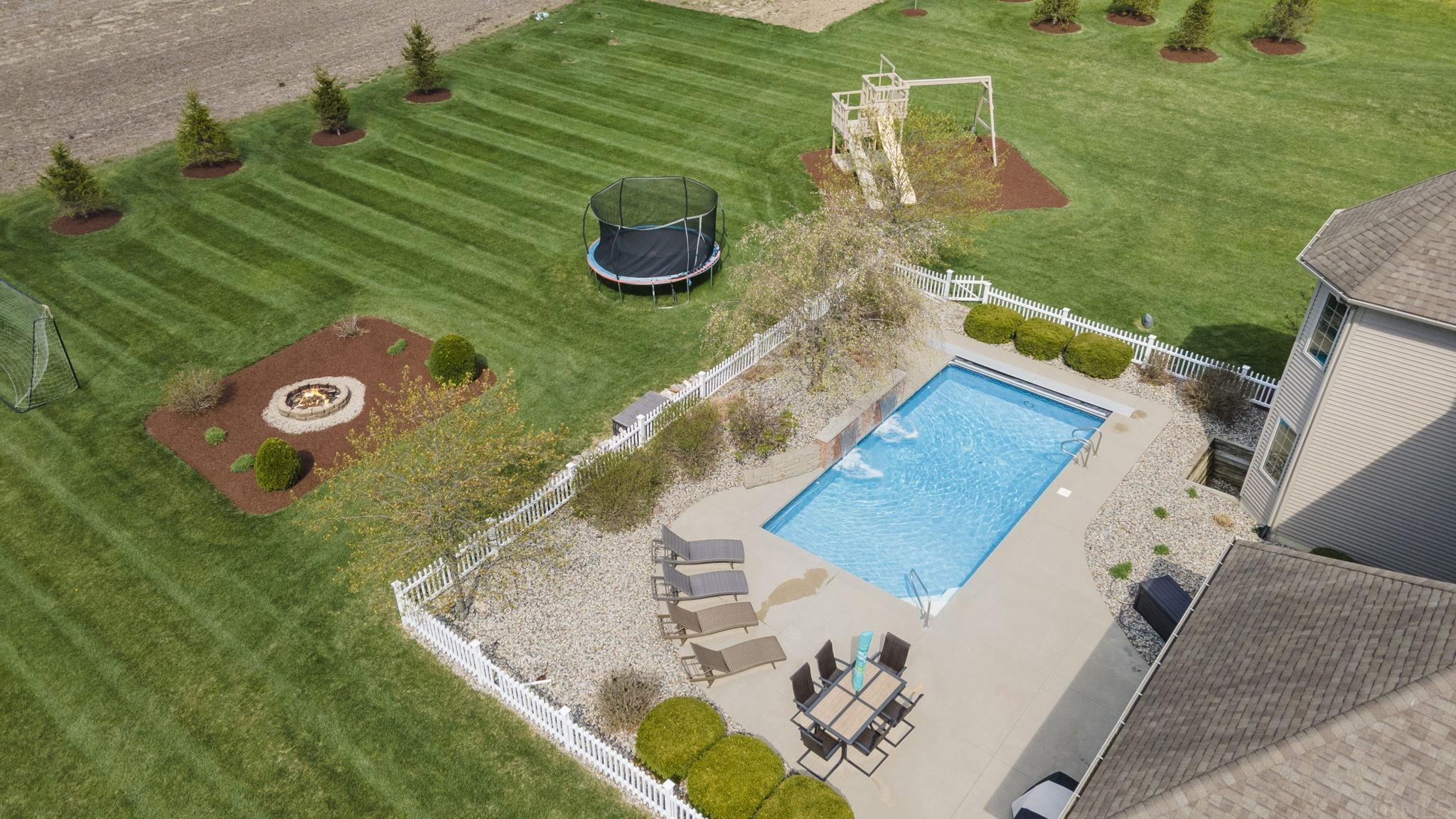 14235 Pulver Road Fort Wayne, IN 46845 - Photo 9 of 36