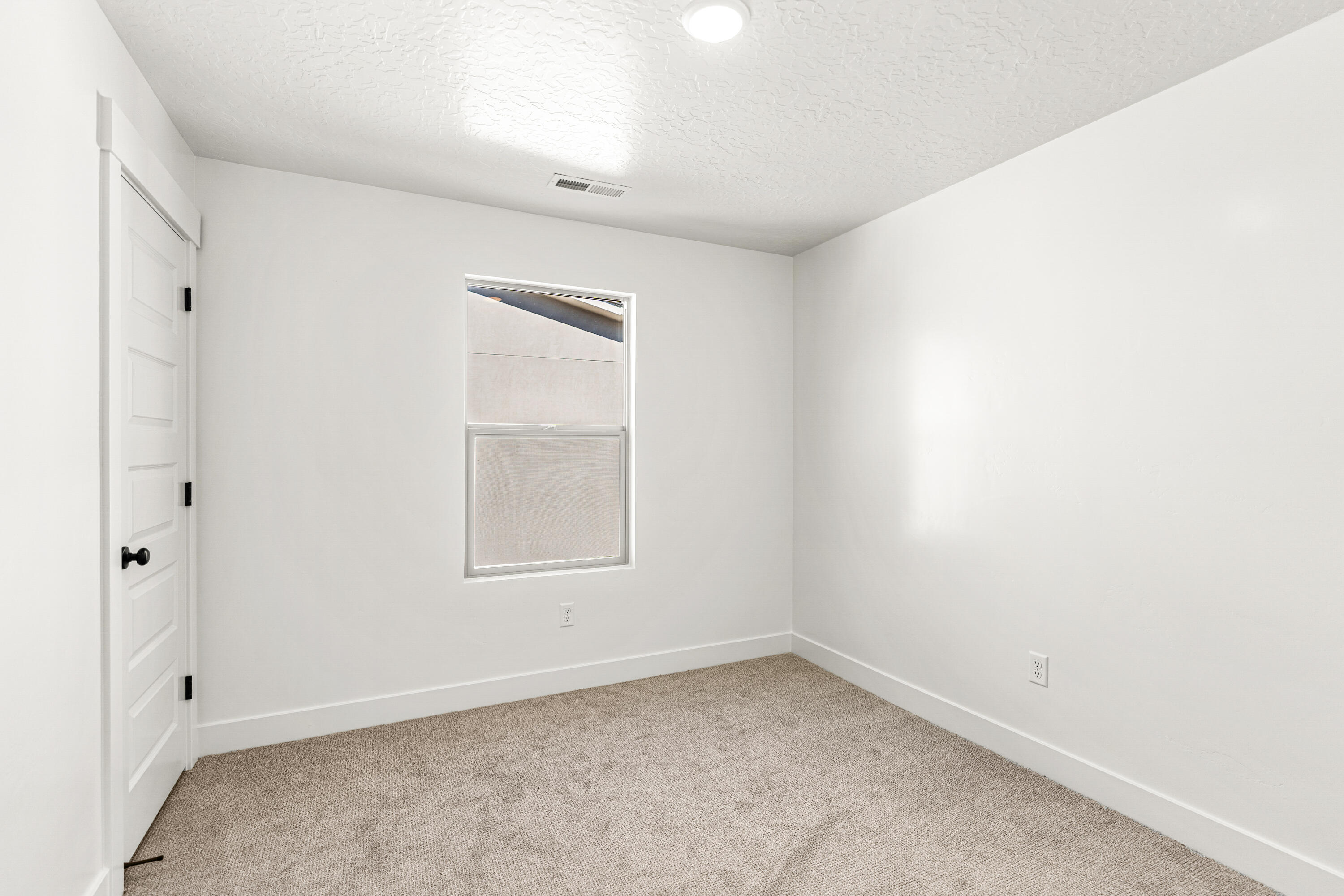318 Southern View Street St. George, UT 84790 - Photo 23 of 25 DSC04986