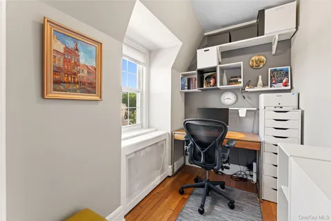 $599,000 | 2 Alden Place, Unit 4D, Bronxville, NY 10708