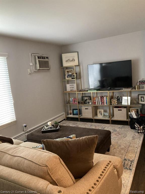 355 East 14 Mile Road, Unit 2 Birmingham, MI 48009 - Photo 2 of 9