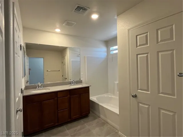 $2,350 | 9110 Nostrand Avenue, Las Vegas, NV 89148