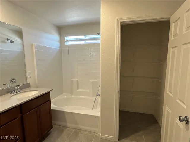 $2,350 | 9110 Nostrand Avenue, Las Vegas, NV 89148