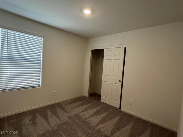 $2,350 | 9110 Nostrand Avenue, Las Vegas, NV 89148