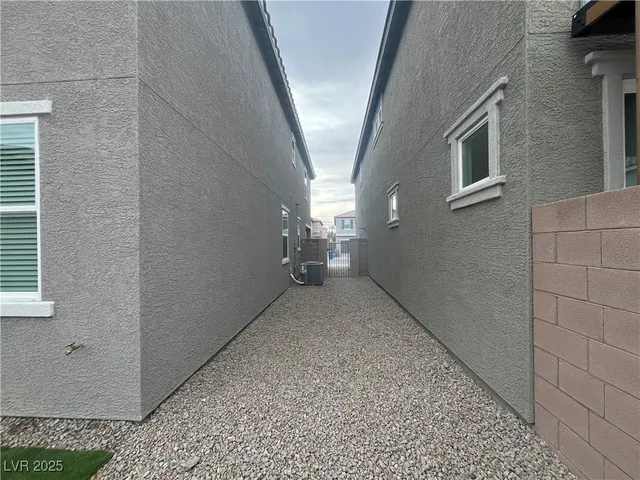 $2,350 | 9110 Nostrand Avenue, Las Vegas, NV 89148