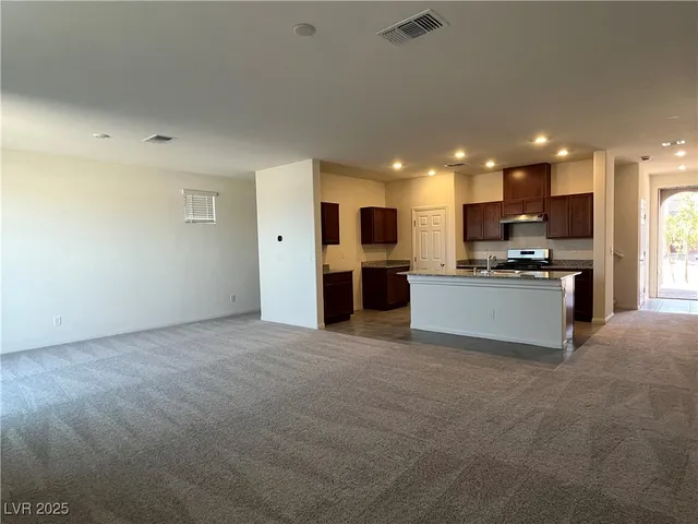 $2,350 | 9110 Nostrand Avenue, Las Vegas, NV 89148
