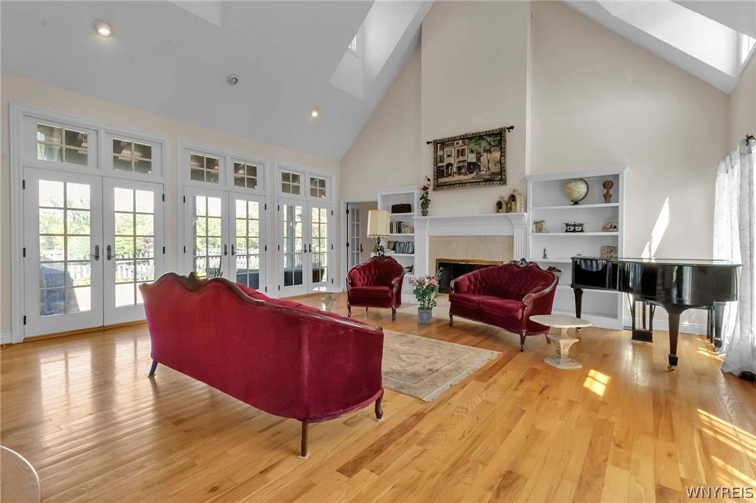 10360 Keller Road Clarence, NY 14031 - Photo 8 of 47 Gallery Image 8