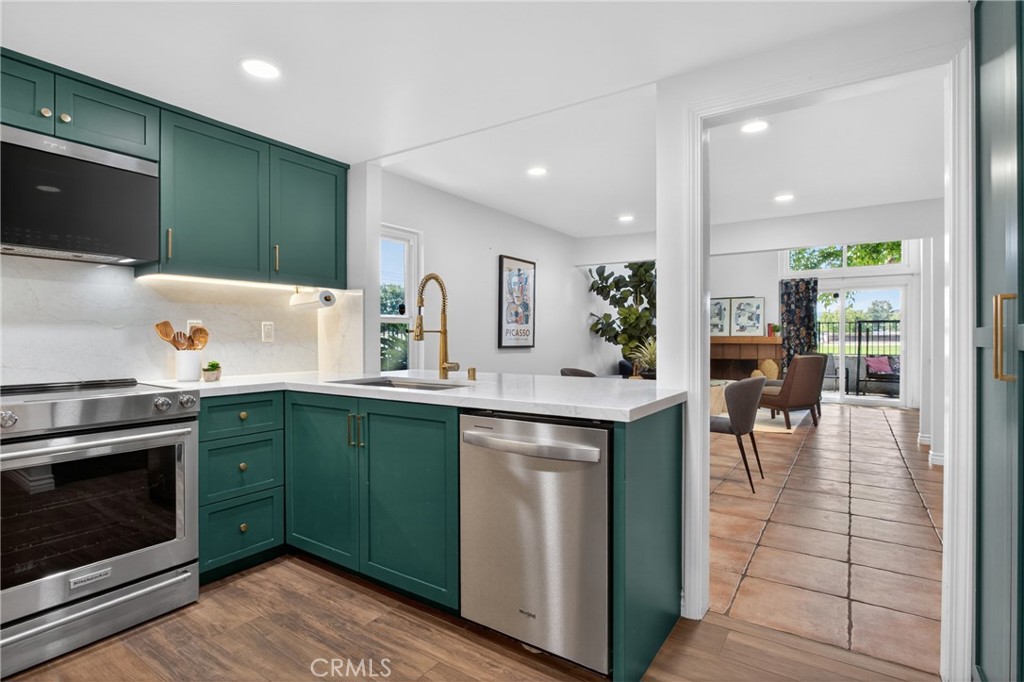 23102 Kimmore Terrace Valencia, CA 91355 - Photo 10 of 45