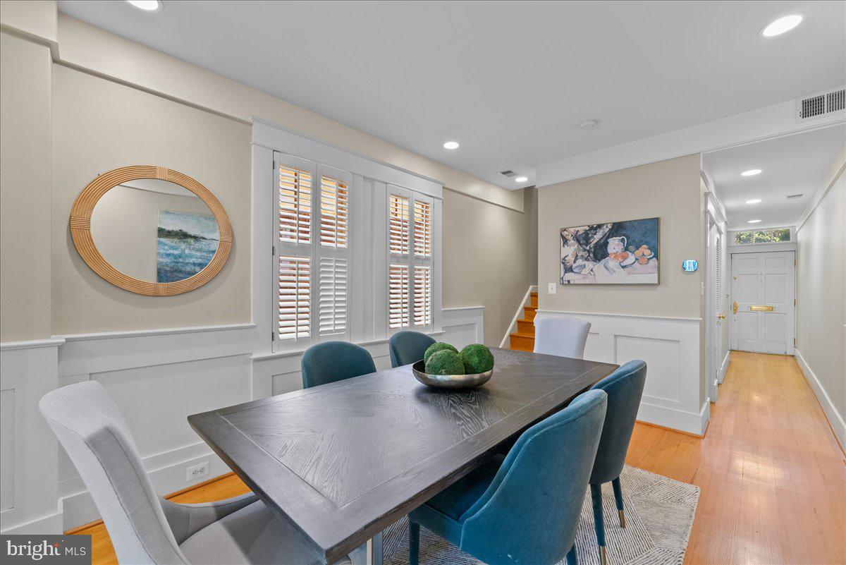 3326 Volta Place Northwest Washington, DC 20007 - Photo 7 of 24