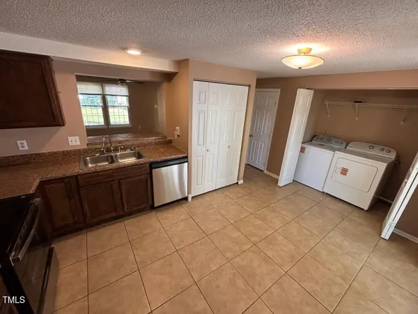 $1,325 | 5503 Bringle Court, Raleigh, NC 27610