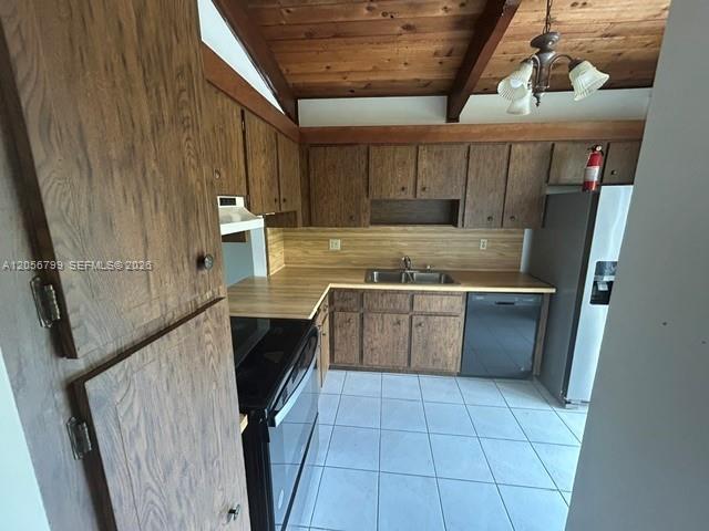 115 Fox Road, Unit 241 Hollywood, FL 33024 - Photo 11 of 27 Gallery Image 11
