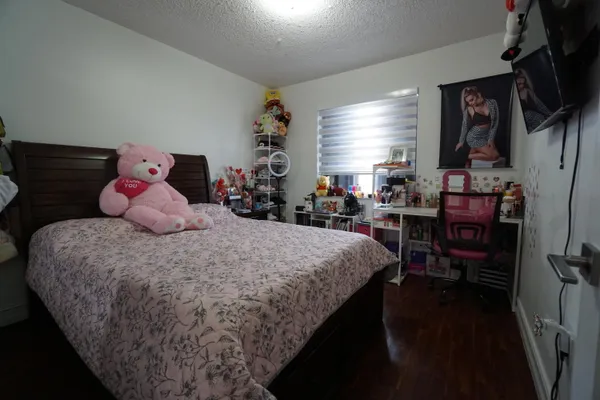 $420,000 | 1765 West 41st Street, Unit 2D, Hialeah, FL 33012