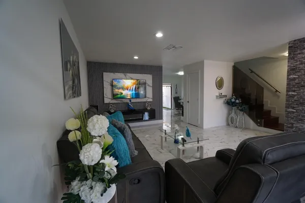 $420,000 | 1765 West 41st Street, Unit 2D, Hialeah, FL 33012