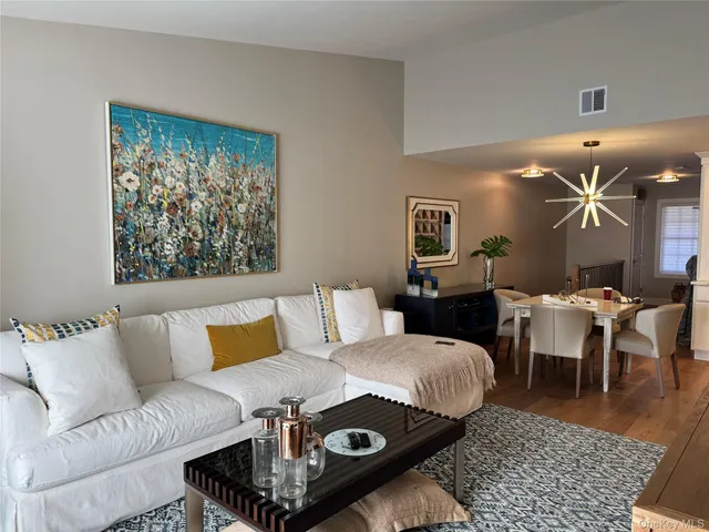 $779,000 | 910 Altessa Boulevard, Melville, NY 11747