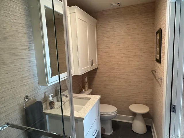 $779,000 | 910 Altessa Boulevard, Melville, NY 11747