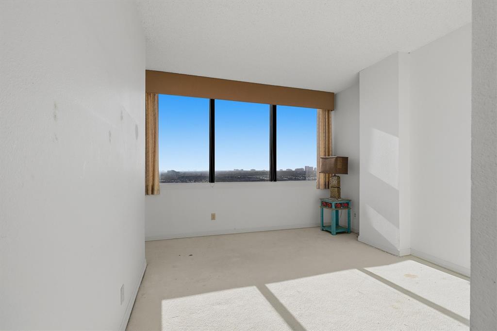 5200 Keller Springs Road, Unit 1315 Dallas, TX 75248 - Photo 12 of 40 a view of an empty room