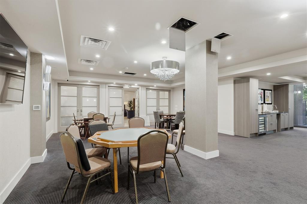 5200 Keller Springs Road, Unit 1315 Dallas, TX 75248 - Photo 38 of 40 a dining room with furniture and window