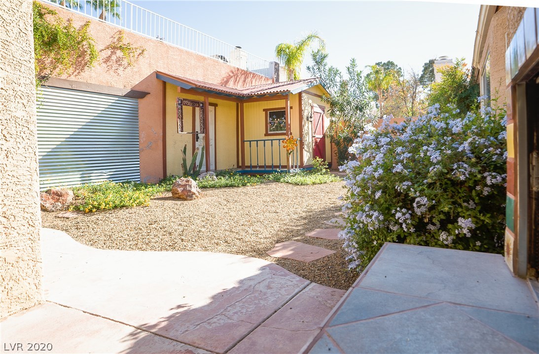 120 Ringlore Road Henderson, NV 89015 - Photo 3 of 37 Gallery Image 3