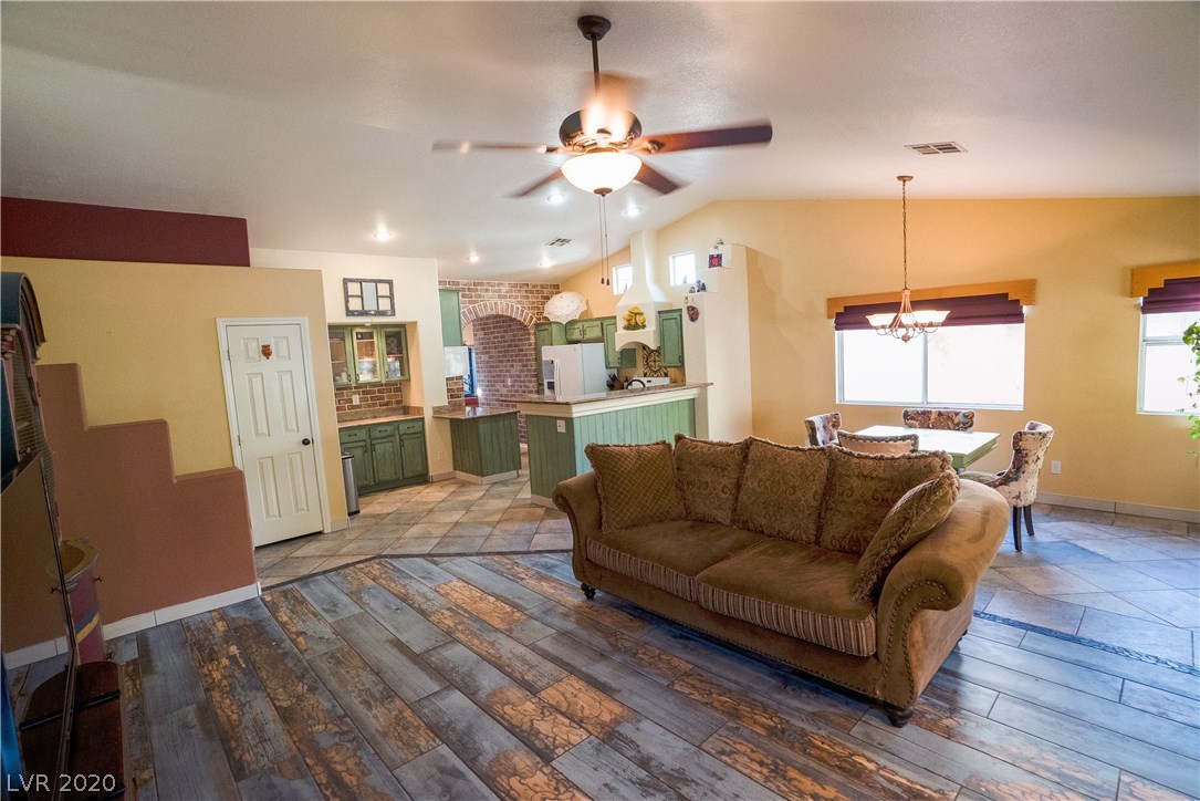 120 Ringlore Road Henderson, NV 89015 - Photo 9 of 37 Gallery Image 9