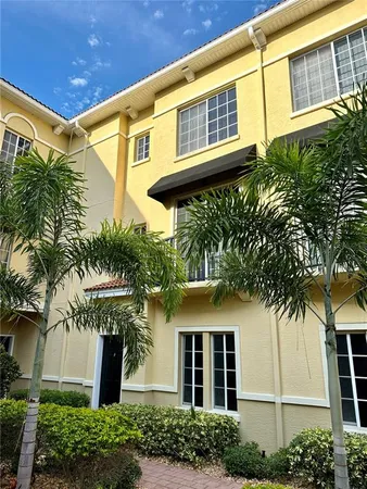 $2,150 | 5213 Beach Breeze Court, Tampa, FL 33609