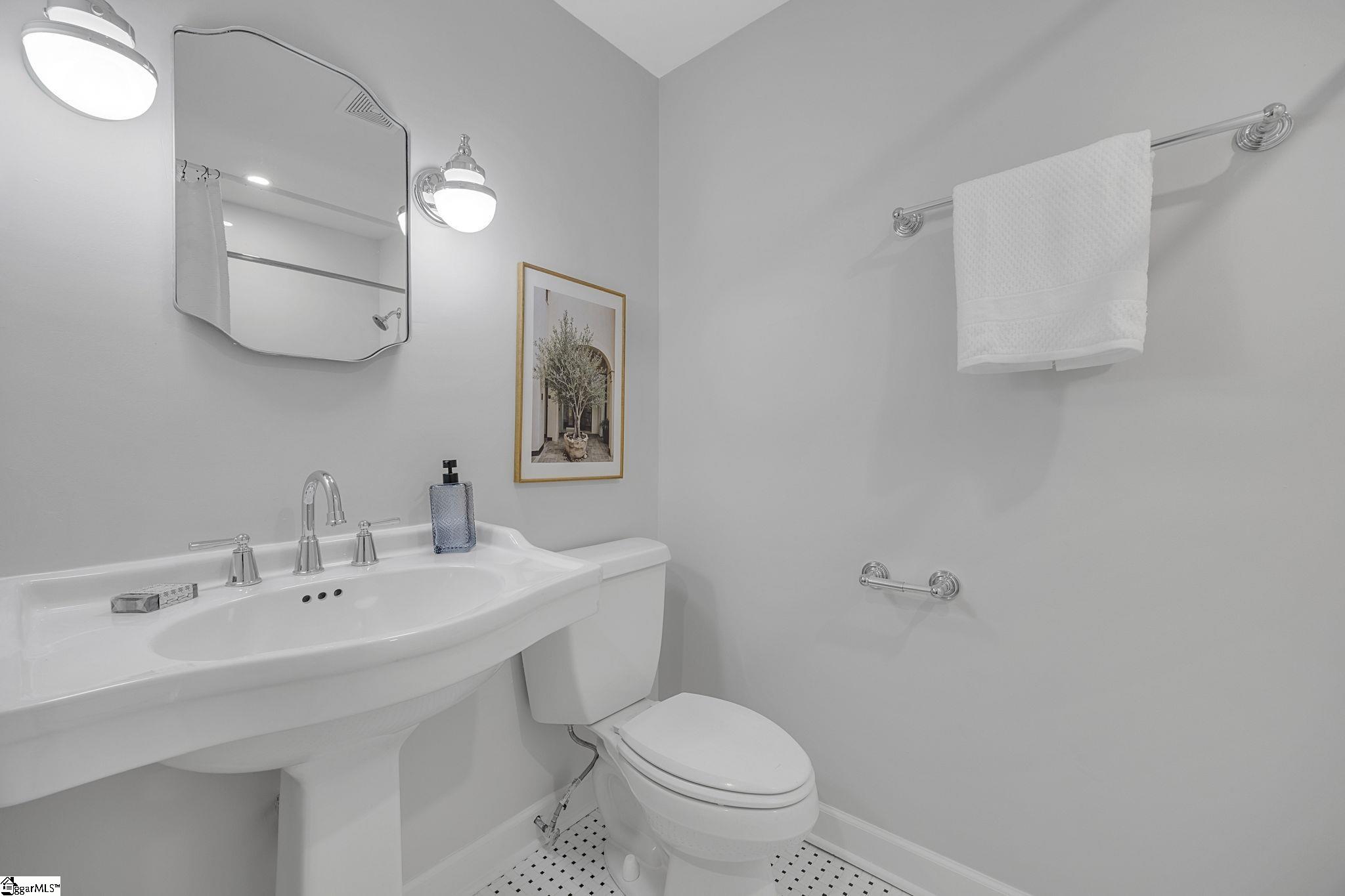 401 Central Avenue Mauldin, SC 29662 - Photo 22 of 39