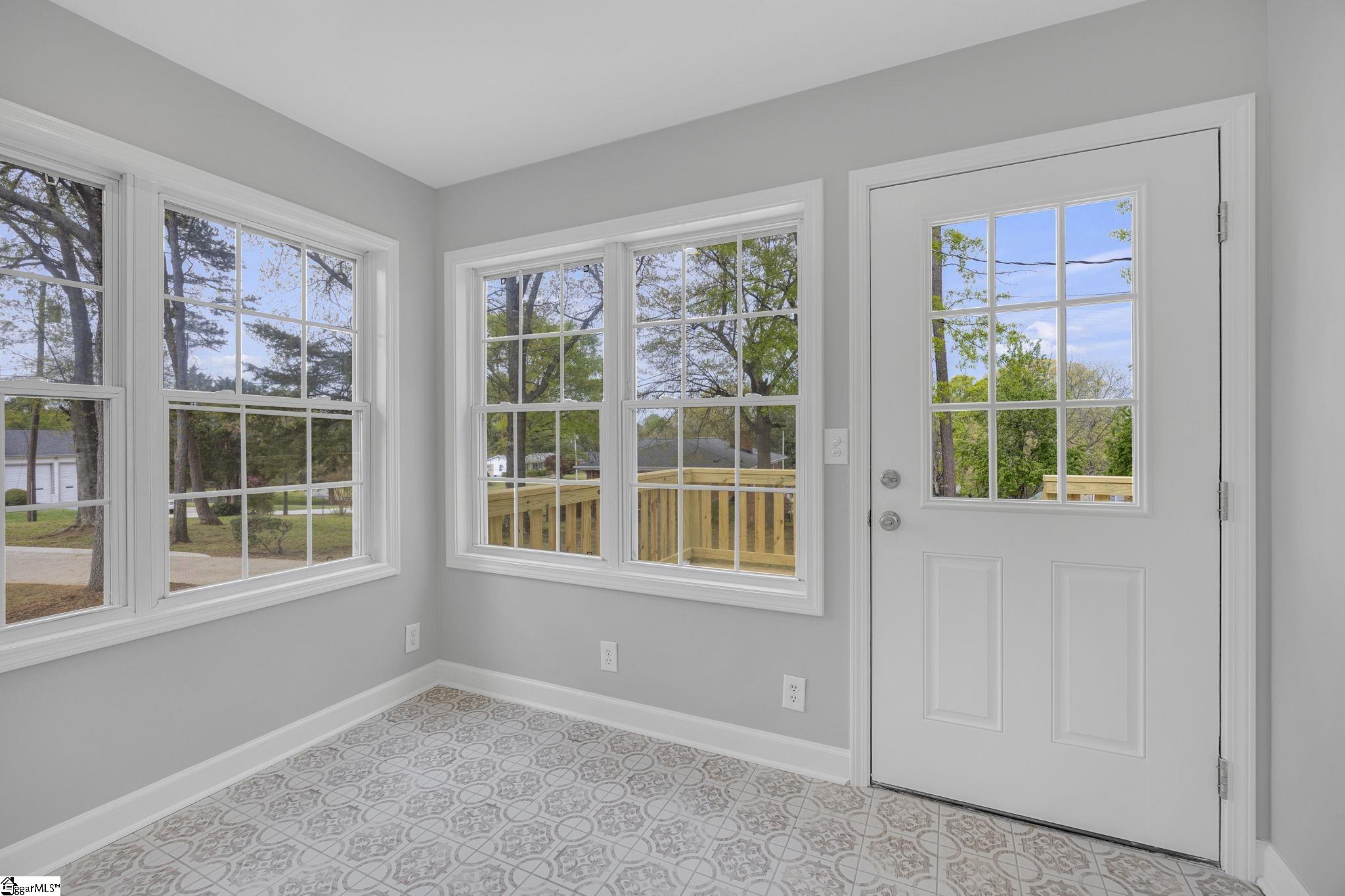 401 Central Avenue Mauldin, SC 29662 - Photo 24 of 39