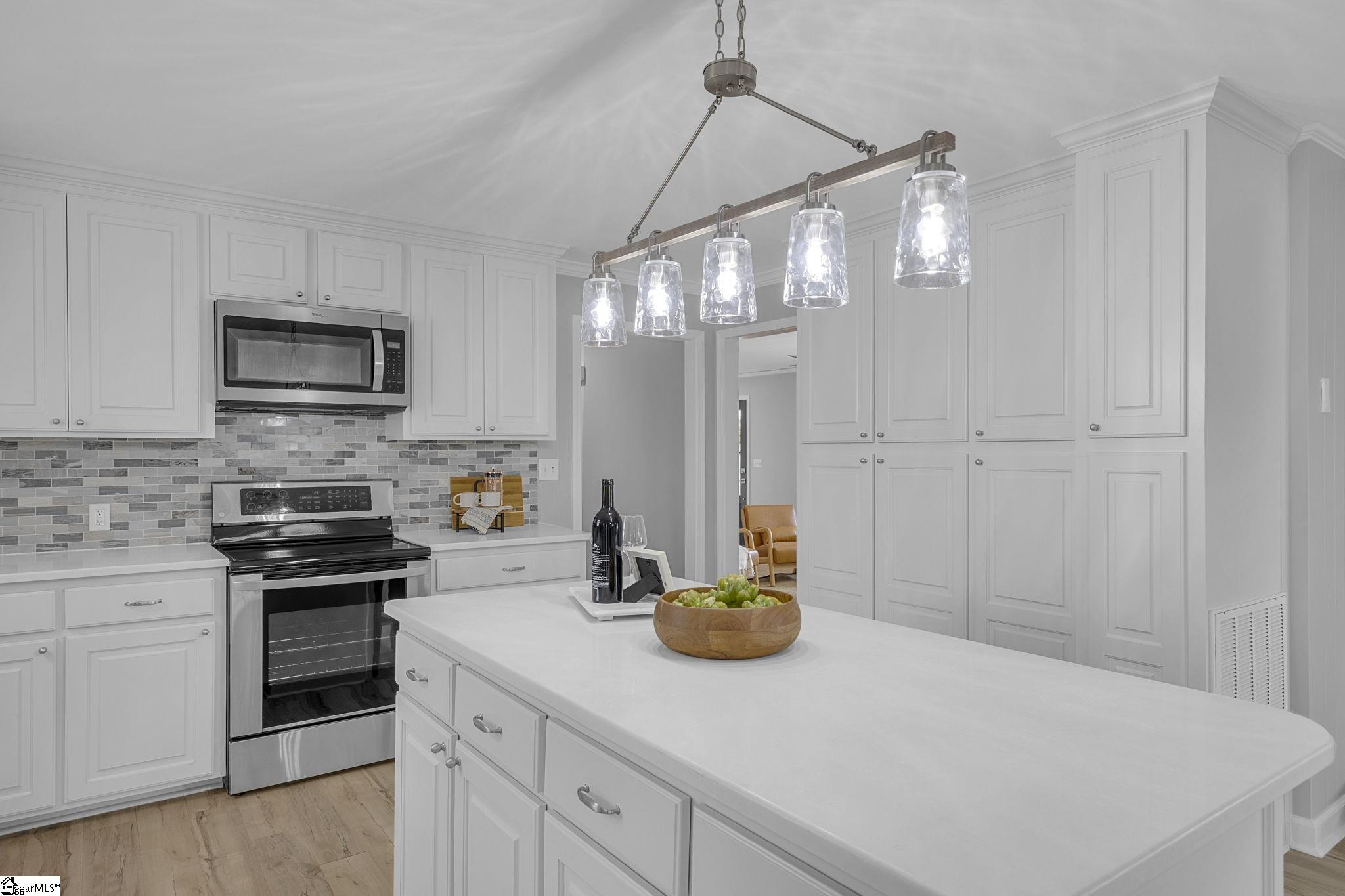 401 Central Avenue Mauldin, SC 29662 - Photo 8 of 39